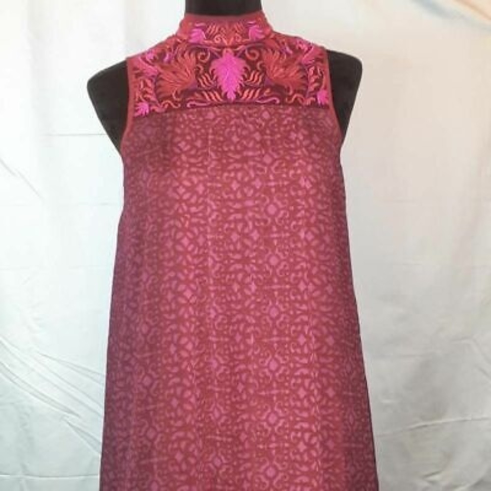 Anthropologie‎ Niki Tlahajan Sz 0 Shift Dress Red Floral Keyhole Embroidry Party